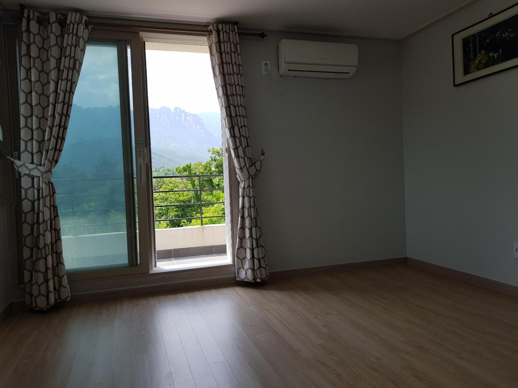 Gilson Guesthouse Sokcho Exterior foto